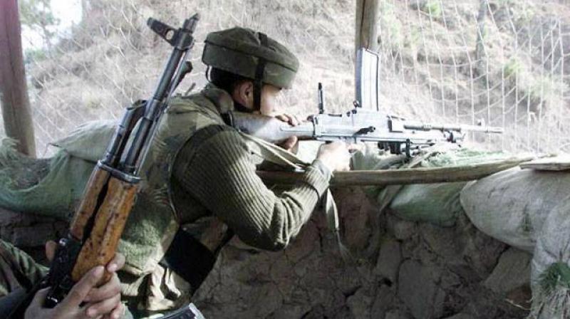 Pak violates ceasefire along LoC 
