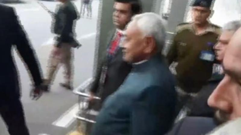 Bihar News: Chief Minister Nitish Kumar arrives at the Delhi Airport