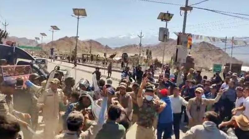 adakh Admin Announces Cancellation of Last Day of Ladakh Festival 2025; Upcoming Festival Cancelled