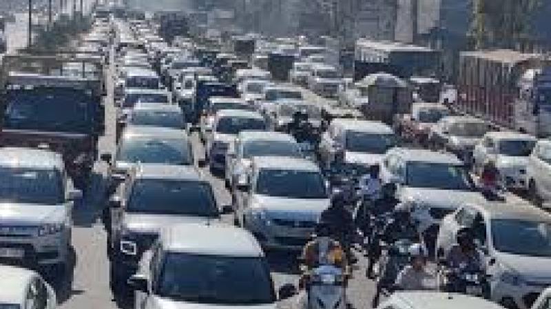 Furthermore, the DC instructed departments to ensure regular monitoring and removal of encroachments from roads and footpaths to facilitate smooth traffic flow. File Photo.