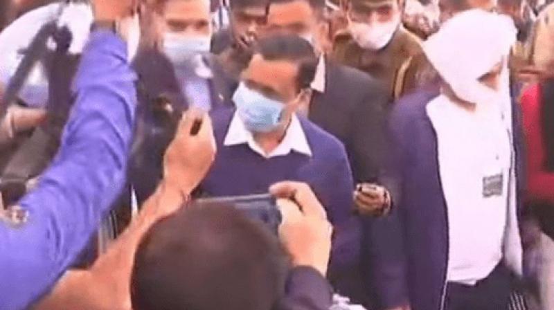 Arvind Kejriwal visits Singhu Border