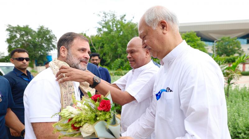 Leader of Opposition, Rahul Gandhi, receives warm welcome at Patna Airport in Bihar