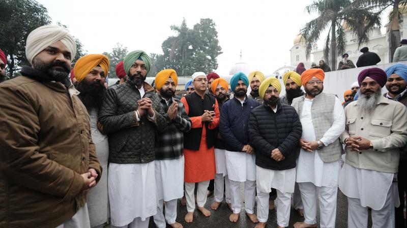 AAP Punjab Leaders Visit Gurdwara Sri Fatehgarh Sahib on Martyrdom Day of Chhote Sahibzade
