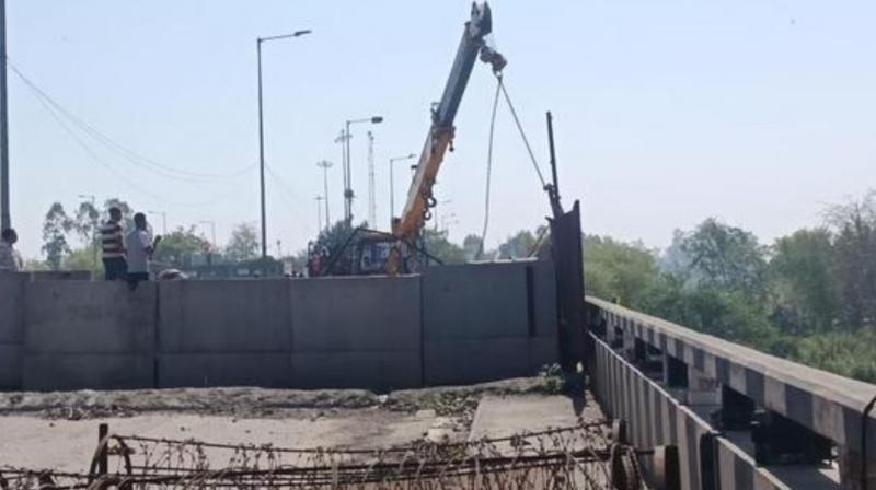 Haryana Police lifts barricades as punjab police clears khanauri border