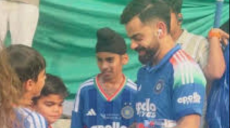 Fans have dubbed the child "Mini Kohli", with many commenting that there is "not even a 19-20 difference" (19-20 ka fark) between the two. File Photo.