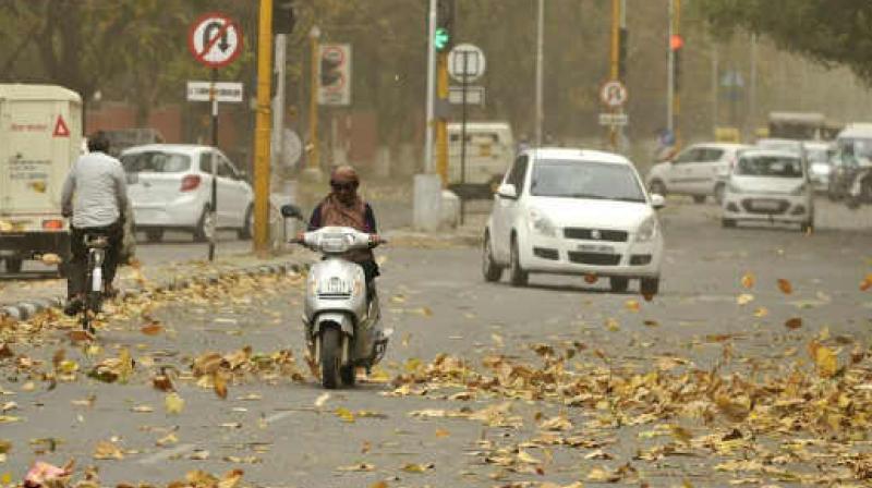 Dust storm hits Chandigarh