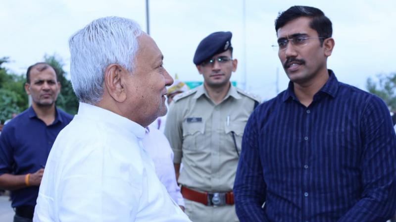 Bihar CM Nitish Kumar inspecting the road site at Salepur Mod Junction