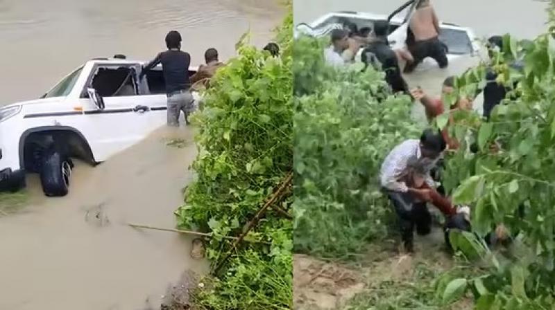 CM Yogi Adityanath Announces Rs 5 Lakh Ex-Gratia for Kin of 11 Deceased in Gonda Accident (Image Courtesy: Hindustan Times)