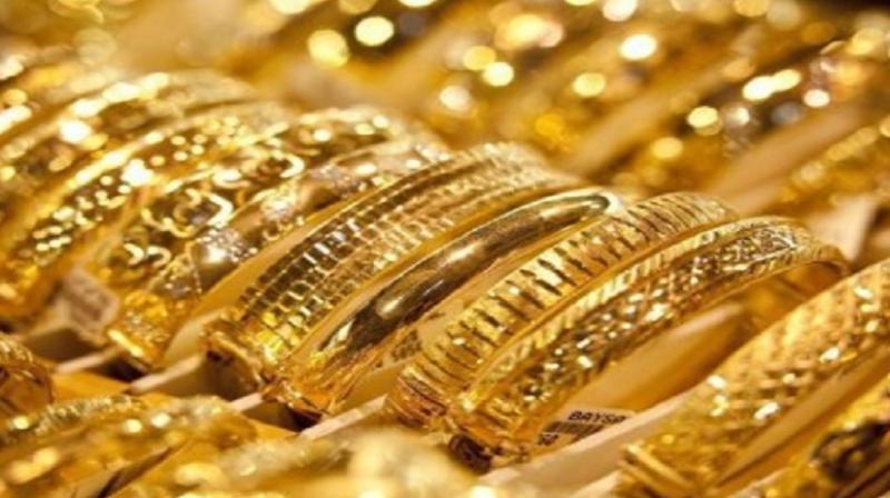 Gold prices tumbled Rs 145 to Rs 31,570 per 10 grams