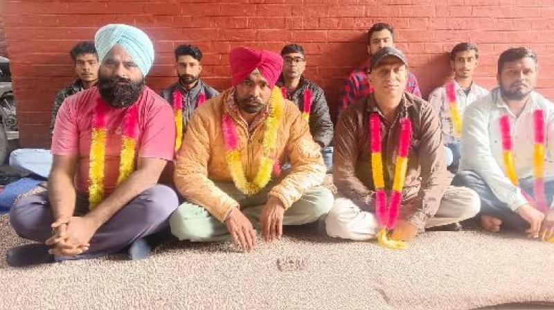 Outsourced Workers’ Hunger Strike in Chandigarh Reaches 6th Day, Accuse Administration of Negligence