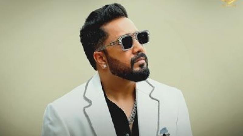 Mika Singh steps in to save street dogs, offers land; asks SC to refrain from action (Photo credit: Mika Singh Team)