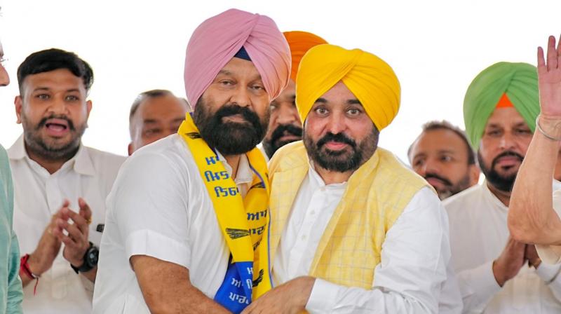 Punjab News: Gidderbaha leader Dimpy Dhillon joins AAP, here's what he said 