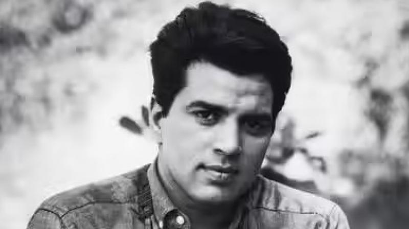 Tributes Pour In from Across Bollywood as Dharmendra Passes Away