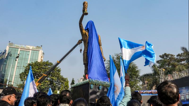 Football Icon Lionel Messi to Visit Kolkata, Hyderabad Stadiums Today; 70-Foot Messi Statue to Be Unveiled