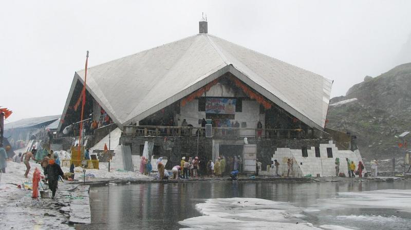 Pilgrimage to Sri Hemkund Sahib to begin on 25 May, Indian Army begins snow clearing at the site
