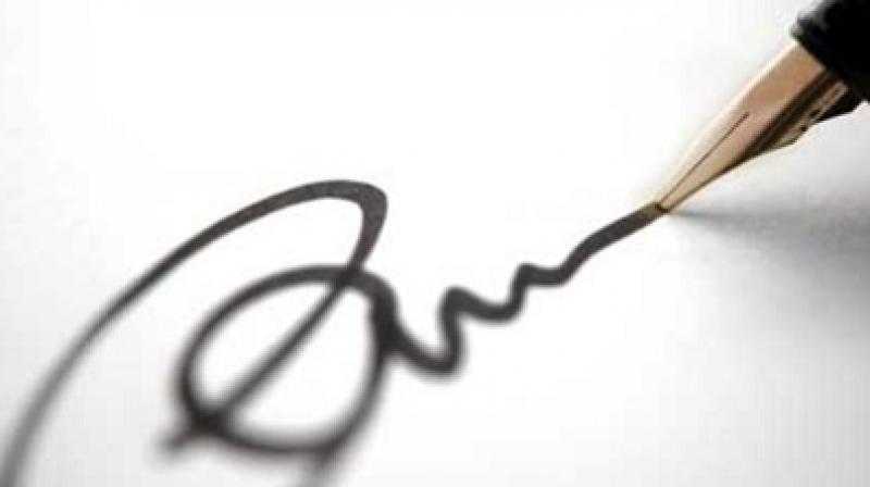 Two arrested for forging railway minister's signature