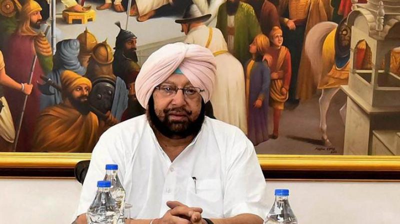 Punjab CM Pays Rich Tributes to Martyrs, Soldiers on Flag Day