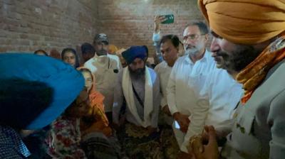 Navjot Singh Sidhu, With Family of Lovepreet Singh 