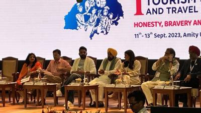  Punjab CM Bhagwant Mann with Kapil Sharma 