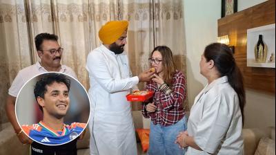 MP Gurjeet Singh Aujla Meets the Family of Abhishek Sharma, Star of Asia Cup 2025
