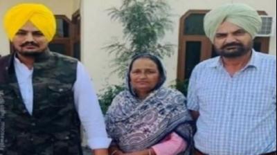 Sidhu Moose Wala's parents 