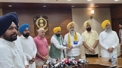 Breaking: Former Akali MLA Harmeet Singh Sandhu joins AAP  