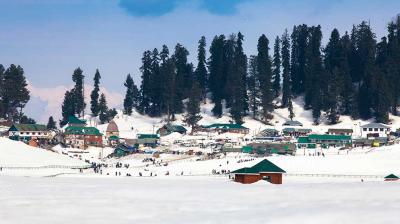 Tawang, W Siang, Bomdila record season's first snowfall 