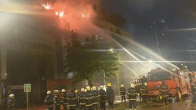 Fire at Mumbai mall