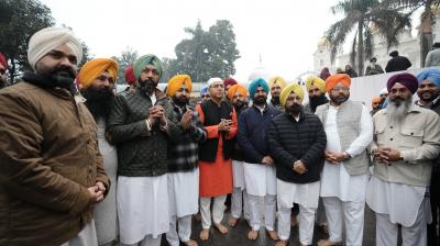 AAP Punjab Leaders Visit Gurdwara Sri Fatehgarh Sahib on Martyrdom Day of Chhote Sahibzade