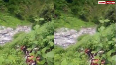 Kedarnath Landslide News: 2 Dead, 3 Injured as Debris and Stones Fall Near Junglechatti 
