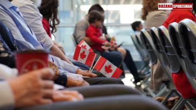 Here're 3 Options For International Students in Canada To Extend Their Stay 