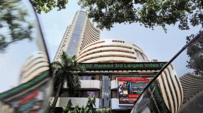 Sensex, Nifty hit new highs on strong global cues