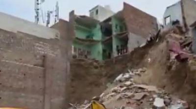 Building Collapses in Mathura, Uttar Pradesh; Rescue Operations Underway