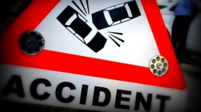 14 school children injured in van-truck collision