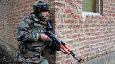 Encounter with militants in Pulwama