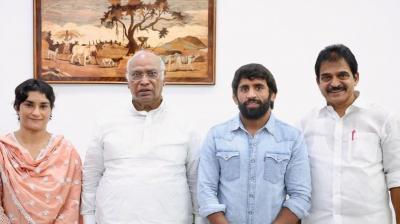 Haryana Assembly Elections 2024: Vinesh Phogat and Bajrang Punia join Congress party 