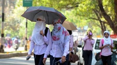 Sultry morning in Delhi