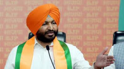 The proposed overbridge is expected to play a key role in reducing congestion at the busy level crossing, easing delays for commuters and road users who currently have to wait for passing trains. File Photo.