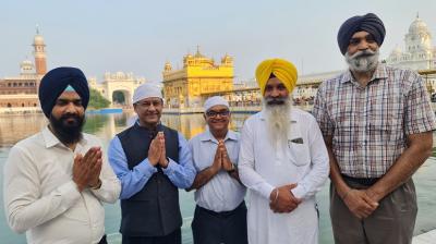  Rajesh Bindal at Golden Temple