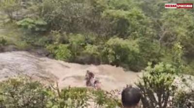 Pune News: Five members of a family died due to drowning