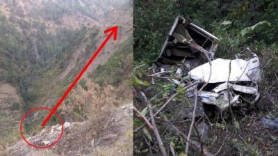 Car falls into gorge in Champawat