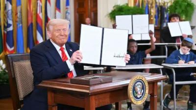 Trump Signs Executive Order to Dismantle Department of Education