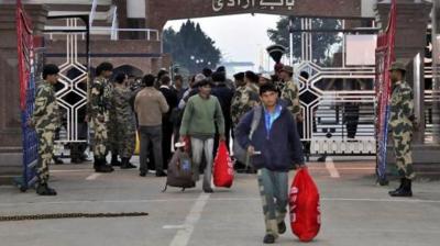 2 Guj fishermen released by Pakistan