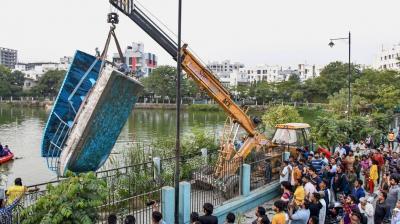 Gujarat vadodara boat tragedy latest news 