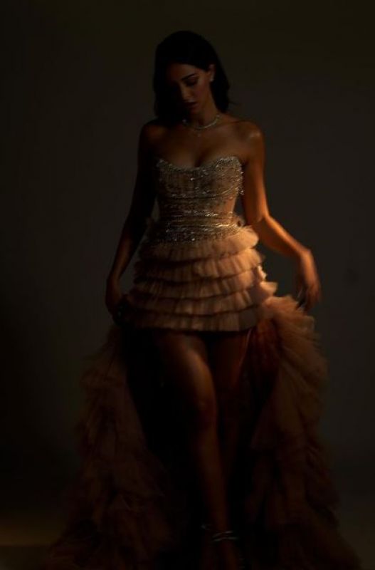 Ananya Pandey Stuns in Golden Dress