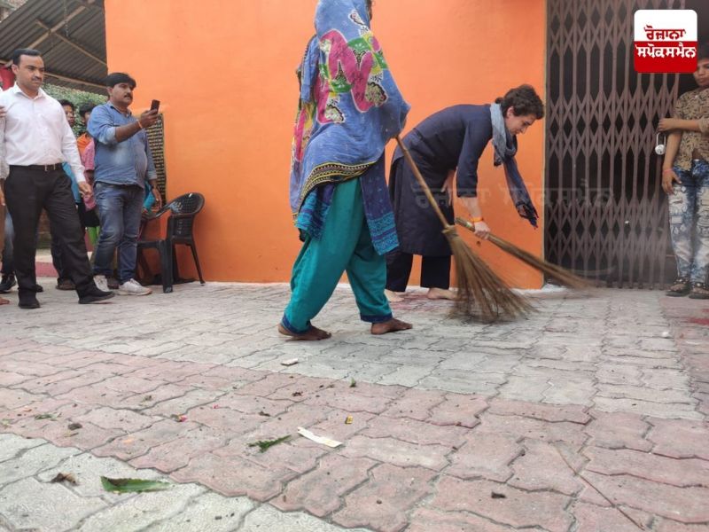 Congress general secretary Priyanka Gandhi sweeps a Dalit slum in Indira Nagar, Lucknow