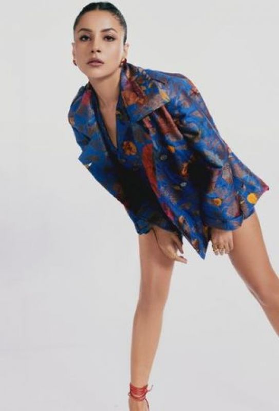 In Pics: Shehnaaz Gill's Stunning Look Wins Hearts as TYFC Girls Squad Radiates Marvelous Vibes