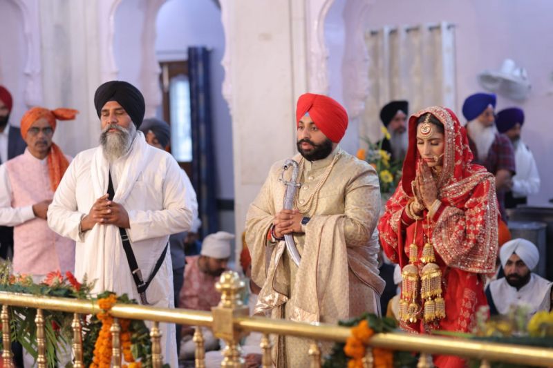 Here are the Wedding pics of Cabinet Minister Harjot Bains & IPS Jyoti Yadav 
