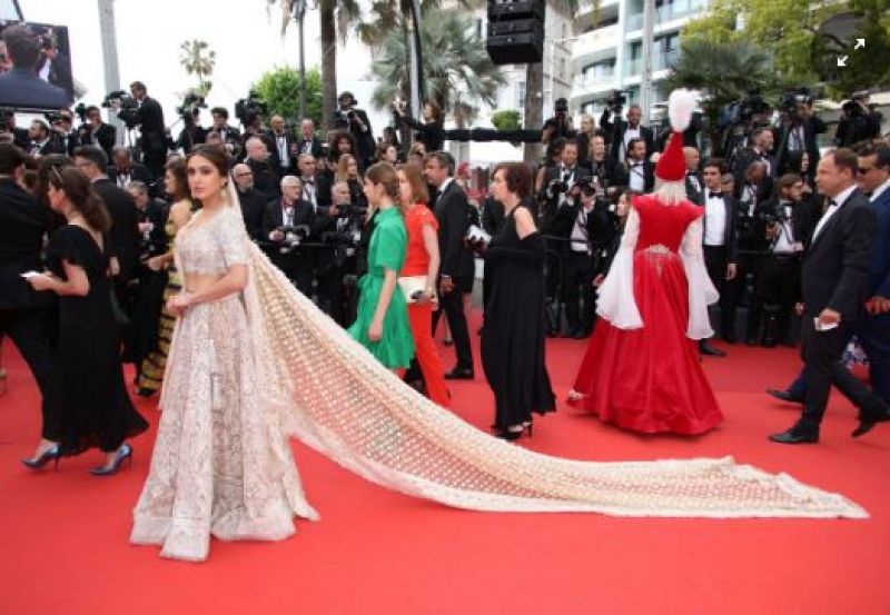 Sara Ali Khan made her Cannes red carpet debut in an ivory Abu Jani Sandeep Khosla lehenga