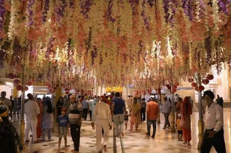 Gurdwara Bangla Sahib Shines with Splendor for Prakash Purab Celebration of Sri Guru Har Krishan Sahib Ji
